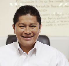 Qualtop :: Alfredo Cárdenas